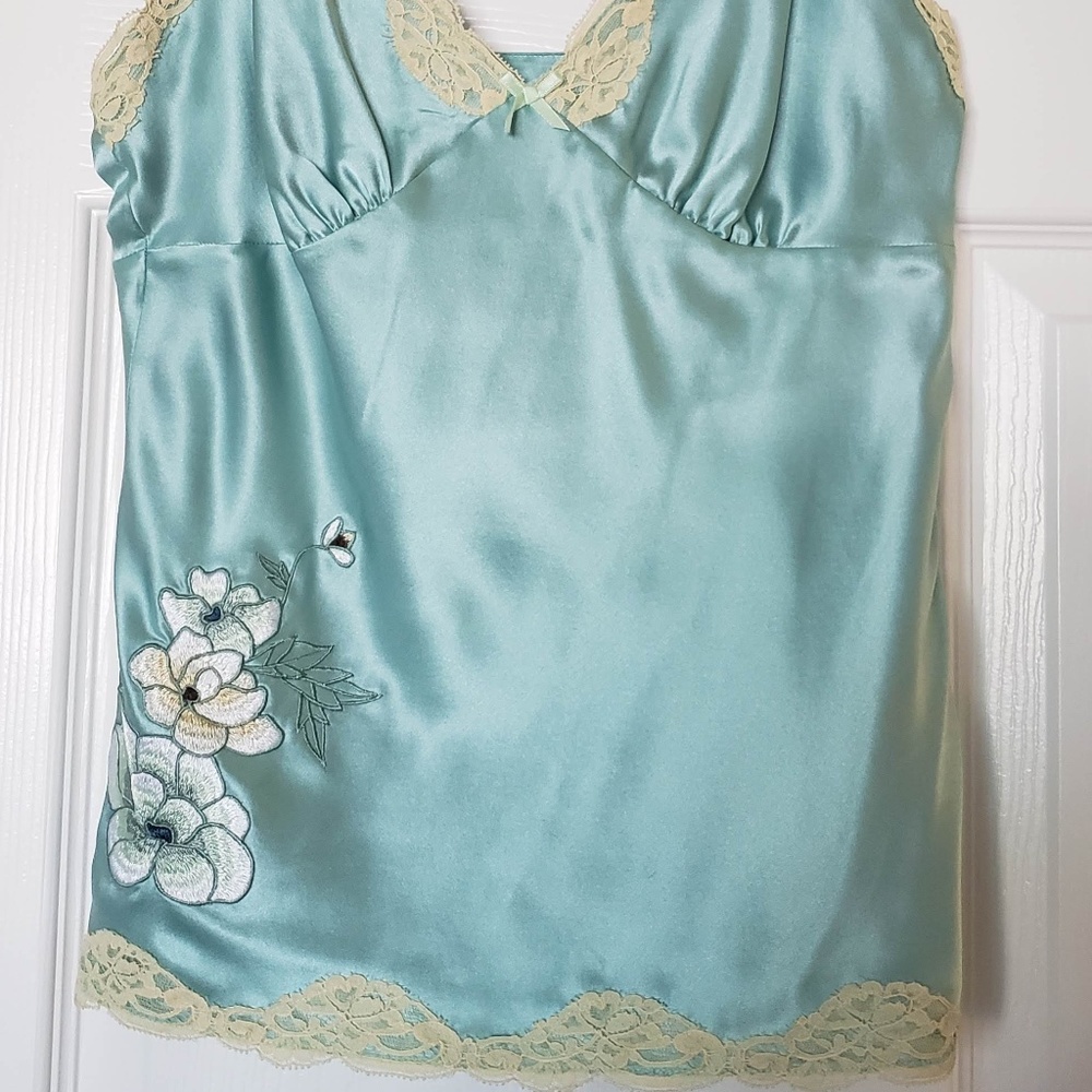 Like New Banana Republic Silk Tank/Camisole Top-Local Pickup Offer Vancouver, WA